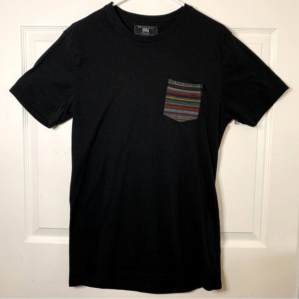 Mens- Beautiful Giant - Large Black T-shirt featuring BOHO style front pocket